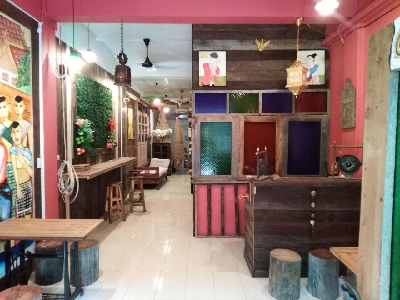 Ostello @Lanna House (Adults Only) Chiang Mai Esterno foto