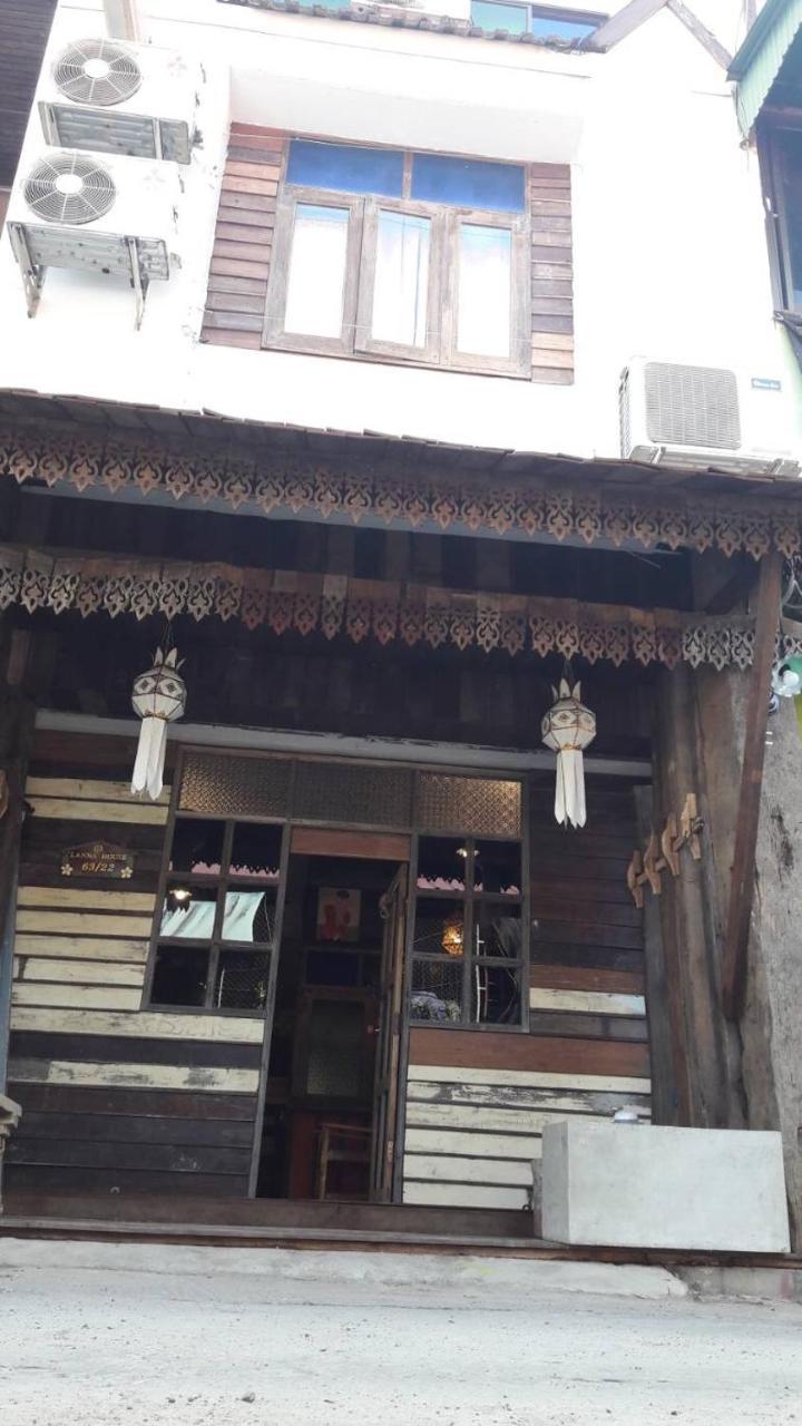 Ostello @Lanna House (Adults Only) Chiang Mai Esterno foto